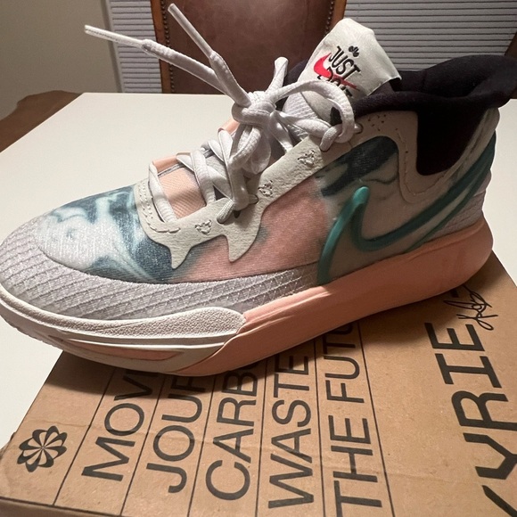 NIB Nike Kyrie 8 GO GS Chinese New Year Photon Dust DQ8076-002 Youth 4.5 Kids - Picture 5 of 14